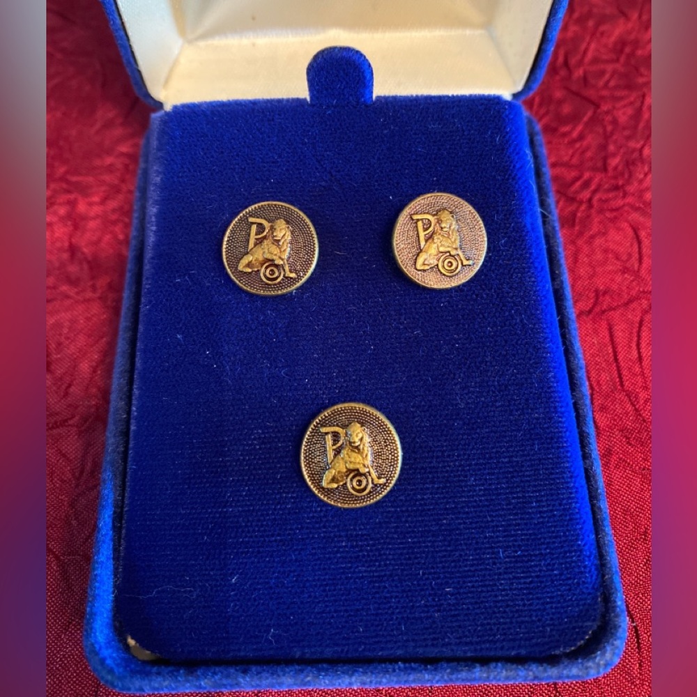 Vintage 1960’s Pachmayr Gun Works Gold Plated Cufflinks and Tie Clip